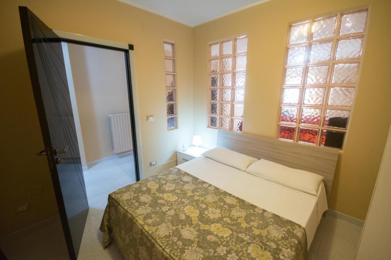 Al Vecchio Fontanile Bed and Breakfast Lesina Exteriör bild