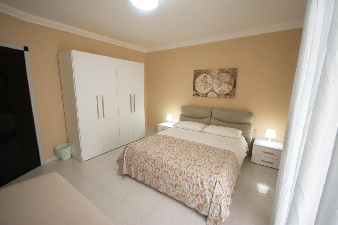 Al Vecchio Fontanile Bed and Breakfast Lesina Exteriör bild